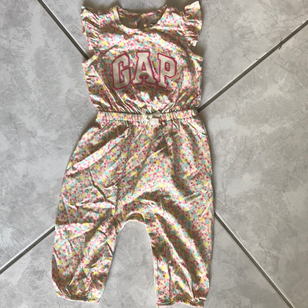 *LAST CALL* GAP spring bodysuit